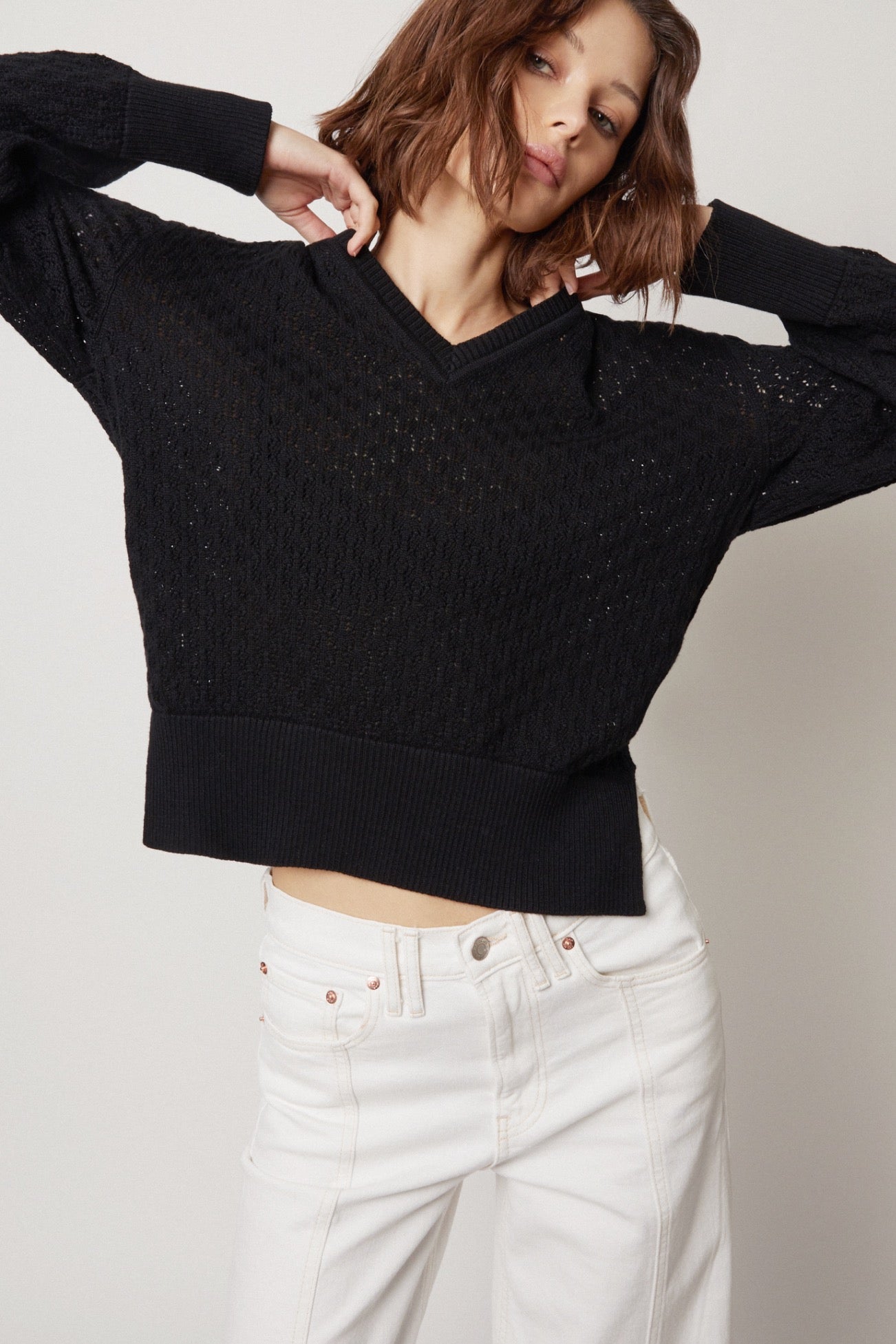 Zoe Lace V